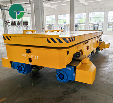 Trackless Transfer Cart with Hydraulic Lifting Table in Workshop